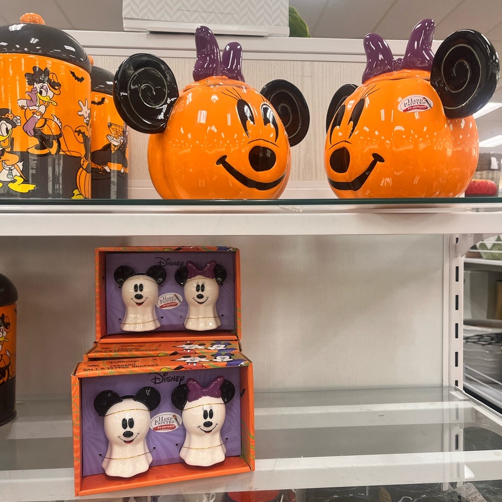 minnie mouse jar and salt and pepper shakers